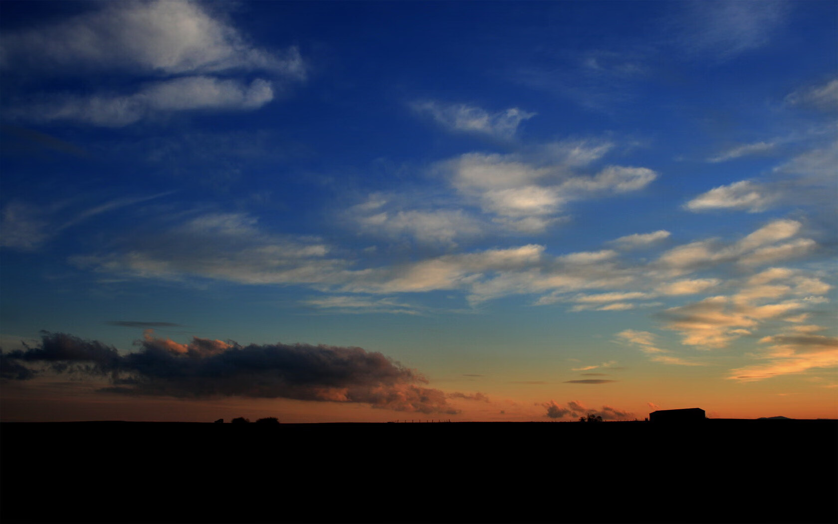 开云体育客户端-西甲攻防对决：精彩瞬间接连不断！，西甲谁赢了